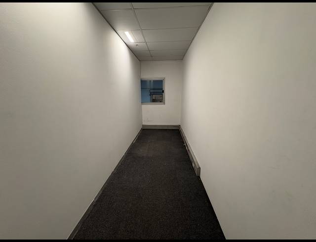 4,701M² WAREHOUSE TO LET IN KEMPTON PARK CENTRAL